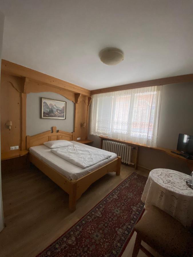 Family Hotel Zdravets Sofia Bilik gambar